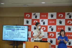 知事写真