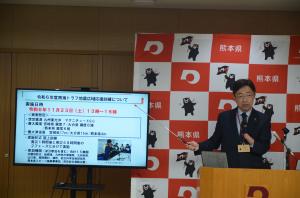 知事写真