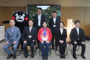 スズキワールドカップ2024 第35回エアロビック世界大会で 優勝した川畑光佳流選手による知事表敬