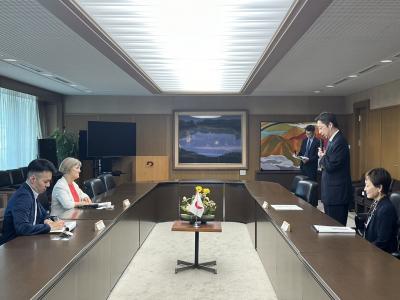 木村知事とロングボトム大使