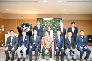パリ2024オリンピック男子マラソン6位入賞の赤崎暁選手による知事表敬