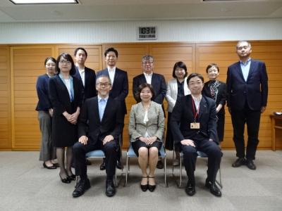 木村知事、宮崎副理事長ほか記念写真