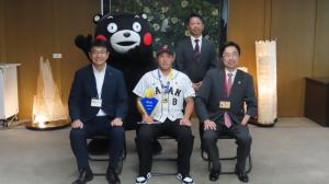 第６回WBSC　U-１５ワールドカップで優勝した日本代表の岡田良太選手による知事表敬