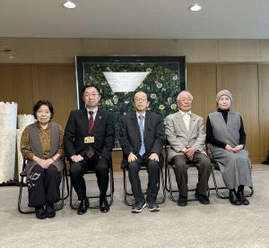 被団協知事表敬訪問写真